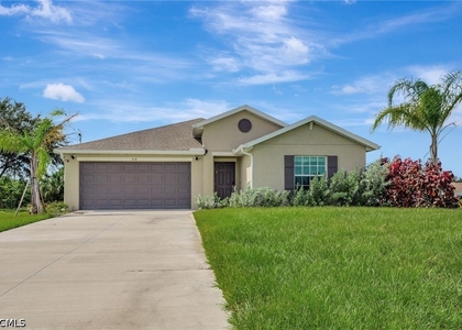 418 Pickford Avenue - Photo 1