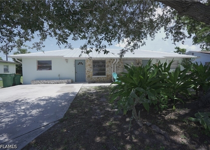 1193 S Alhambra Circle - Photo 1