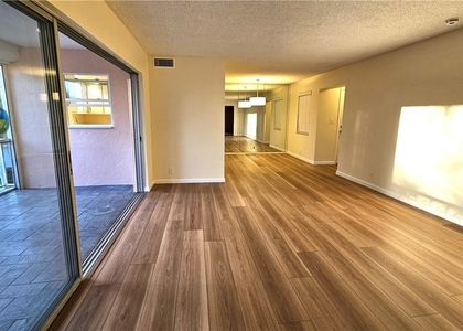 301 6th Avenue S - Photo 1