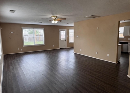 1411 Hallcroft Ln Lane - Photo 1