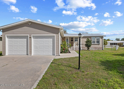 805 Beech Court - Photo 1