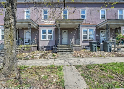 1807 Green Ridge Street - Photo 1