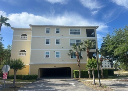940 Cooper Street - Photo 1