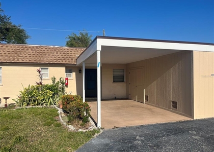 655 Park Circle - Photo 1