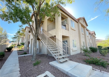 2110 Los Feliz Street - Photo 1