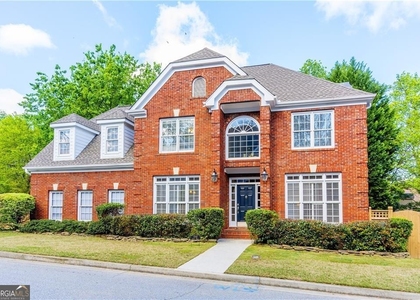 2242 Lenox Walk Ne - Photo 1
