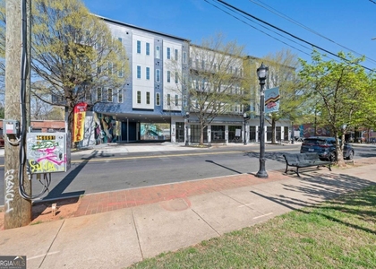 456 Flat Shoals Avenue Se - Photo 1