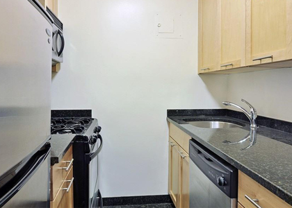  E 16th Street - Photo 1