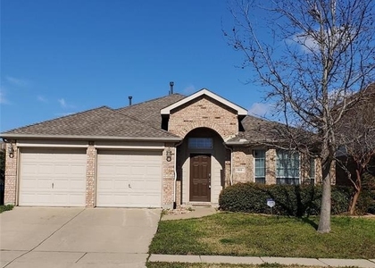 313 Magnolia Drive - Photo 1