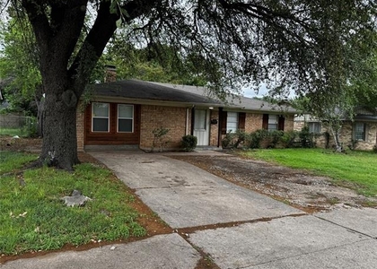 2607 Clearview Circle - Photo 1