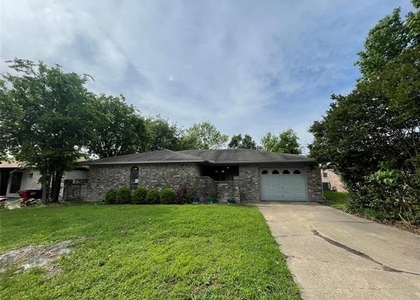 821 Loganwood Drive - Photo 1