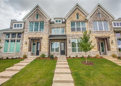 4944 Mckinney Hollow Drive - Photo 1
