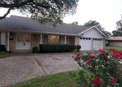 5624 Woodway Drive - Photo 1