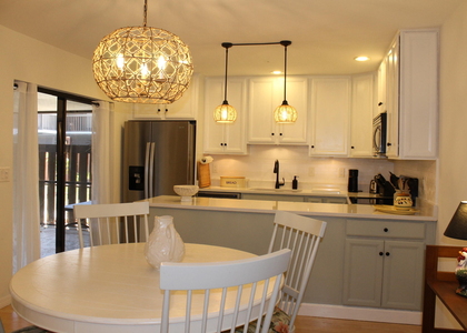 301 Se Castle Court - Photo 1