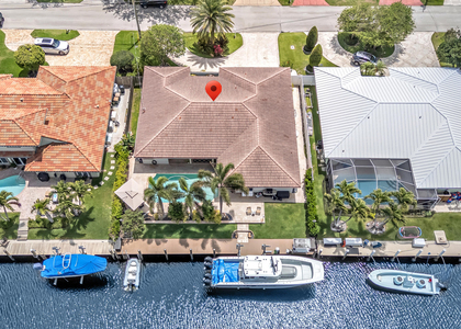 2471 Ne 46th Street - Photo 1