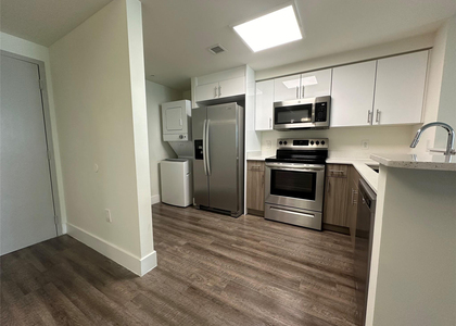 110 Sw 12th Street - Photo 1