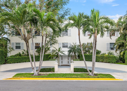 350 Cocoanut Row - Photo 1