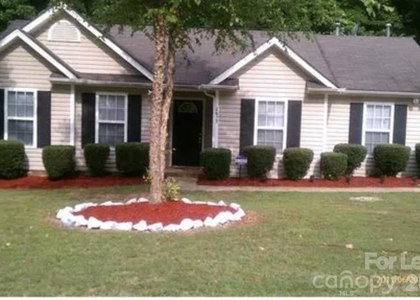 2633 Daffodil Drive - Photo 1