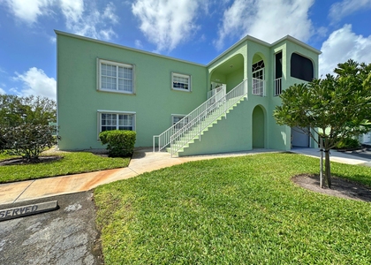 2130 Se Wild Meadow Circle - Photo 1