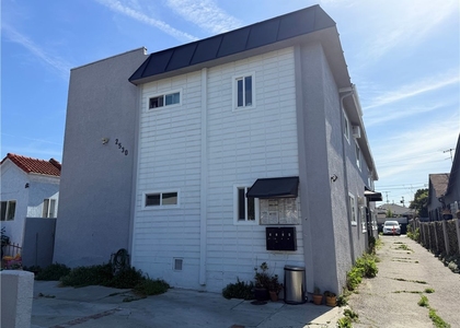 2530 Carmona - Photo 1