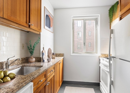 East 20th Street - Photo 1