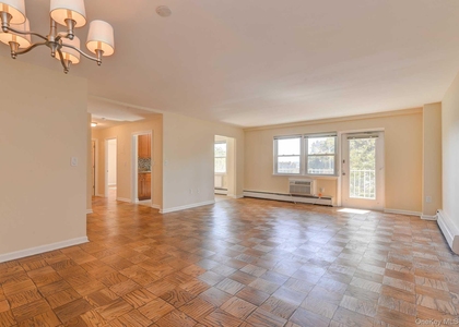 101 Gedney Street - Photo 1