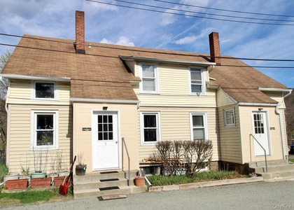 4 Schoolhouse Lane - Photo 1