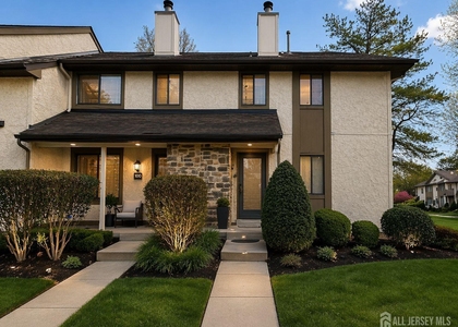 101 Hampshire Drive - Photo 1