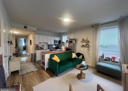 1904 Fairmount Avenue - Photo 1