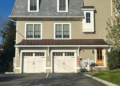 200 W Wayne Avenue - Photo 1