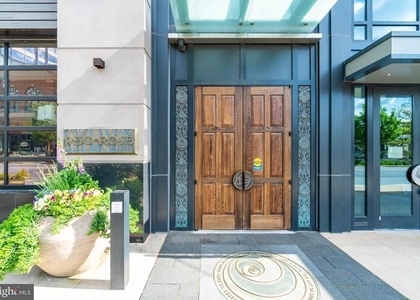 930 Rose Avenue - Photo 1