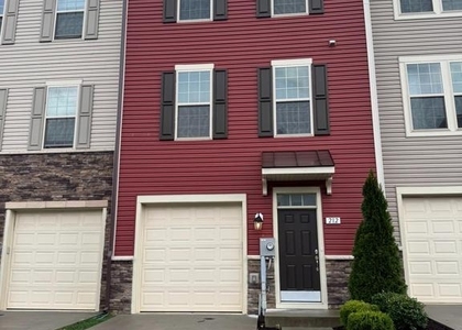 212 Pomegranate Lane - Photo 1
