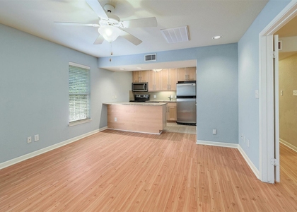 7685 Northcross Dr - Photo 1