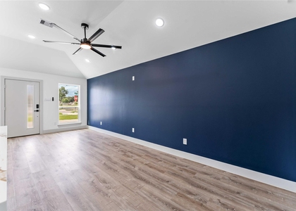 9001 Nyssa Street - Photo 1