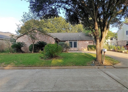 1930 Pepperwood Lane - Photo 1