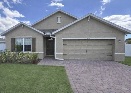 1406 Se 18th Terrace - Photo 1