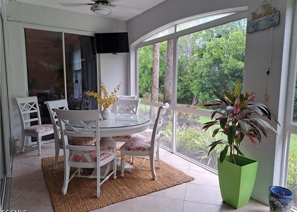 11037 Harbour Yacht Court - Photo 1