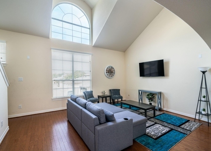 3210 Clearview Circle - Photo 1