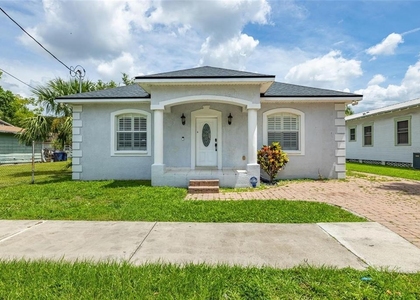 2323 W Cherry Street - Photo 1