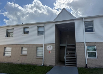 7210 N Manhattan Avenue - Photo 1
