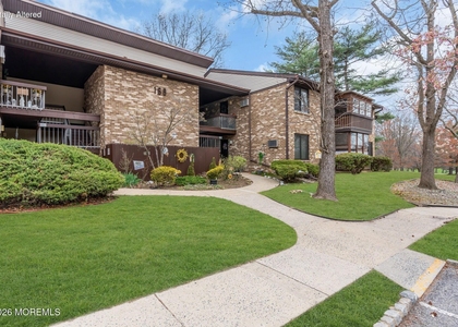 168 Amberly Drive - Photo 1