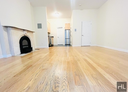 West 55 Street - Photo 1