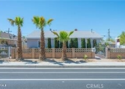 45027 Division Street - Photo 1