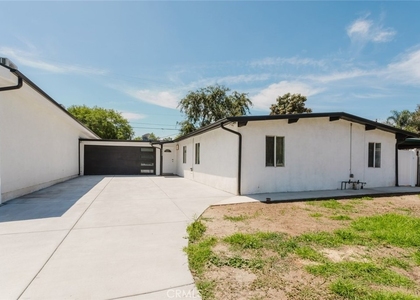 16404 Donmetz Street - Photo 1