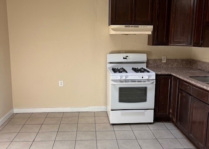 1080 Geraghty Avenue - Photo 1