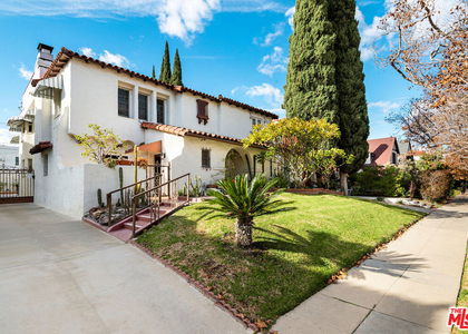 119 N Orange Drive - Photo 1