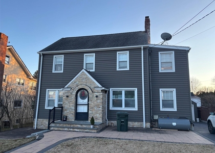 82 Putnam Avenue - Photo 1