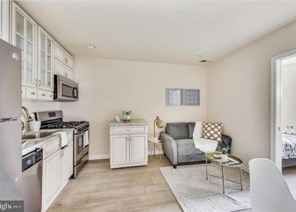 1720 H Street Ne - Photo 1