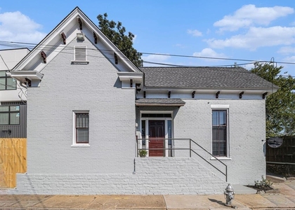 74 Boulevard Se - Photo 1
