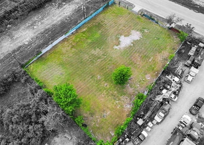 1710 Berry Road - Photo 1